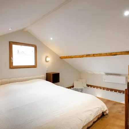 Maisonnette Avec Baignoire Balneo, Videoprojecteur Et Clim Tarbes